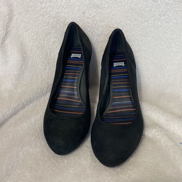 Camper Classic Pumps Heels Suede
Leather Black size euro 37 size 6.5 us - Picture 2 of 7